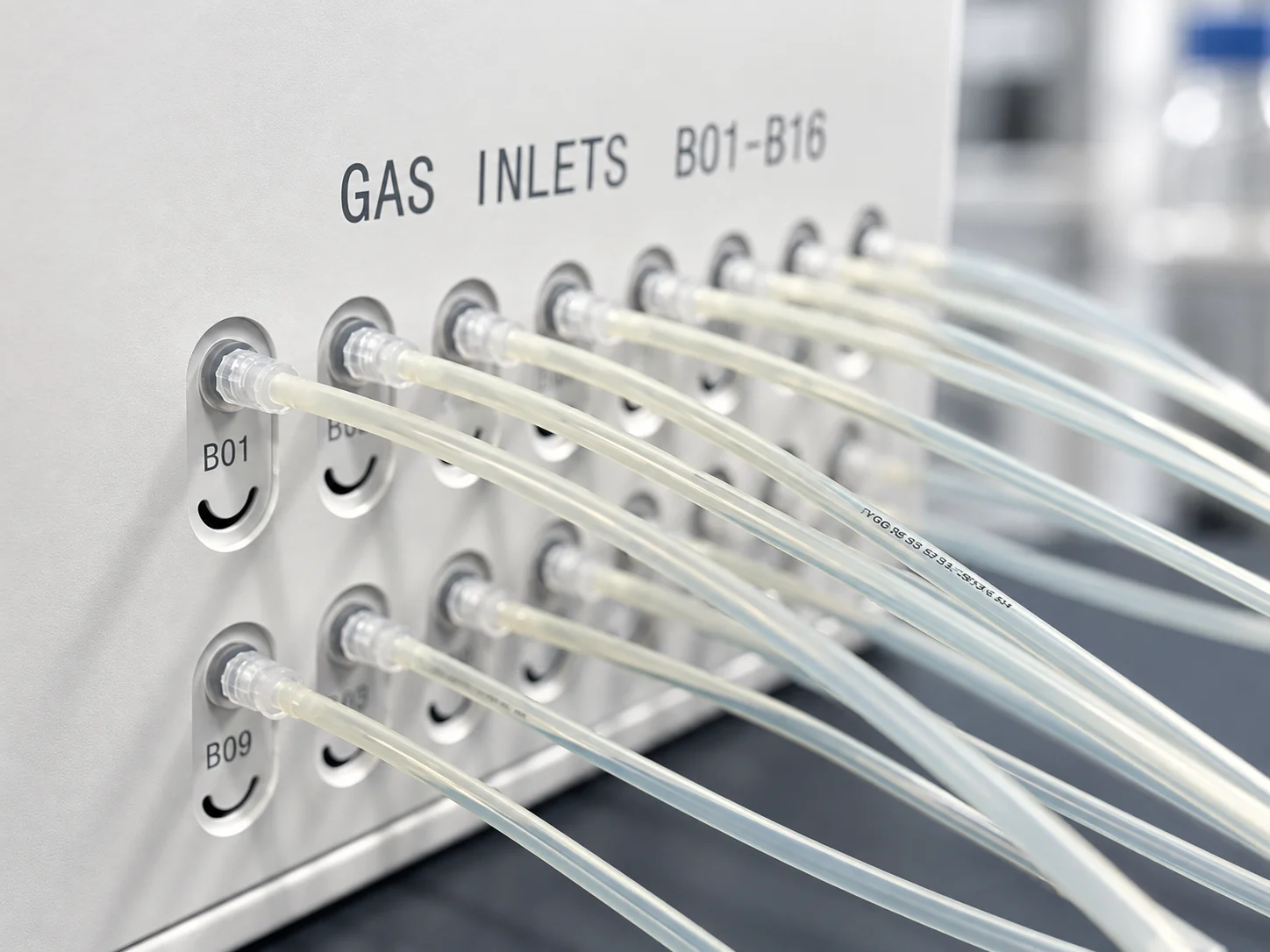 Gas hoses connected to the numbered inlets on the Chimera Max analyser